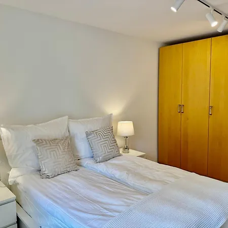 Gio Fabryczna Grand 100 *