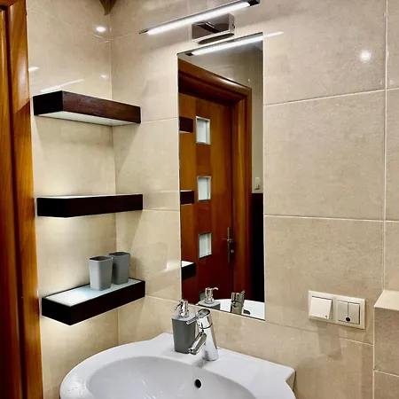 Gio Fabryczna Grand 100 Appartement *