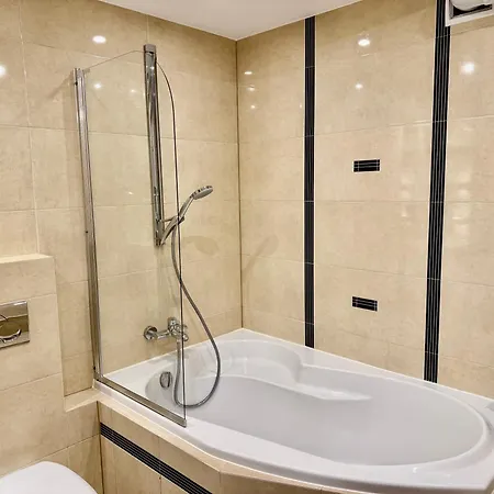 Gio Fabryczna Grand 100 Appartement *