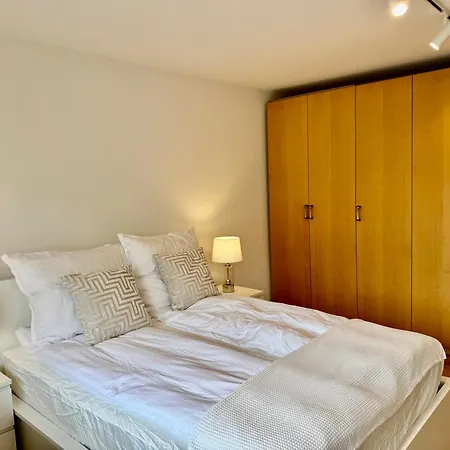 Apartment Gio Fabryczna Grand 100